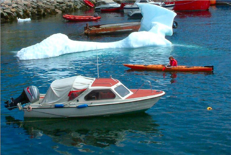 Qaqortoq: Kayaking round the iceberg