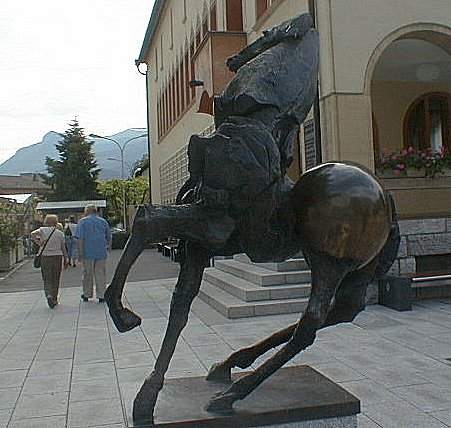 Vaduz: Sculpture in Town Square 