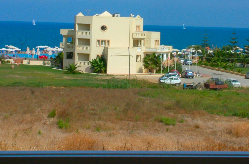 Maleme: View from rear of Agglisides Taverna