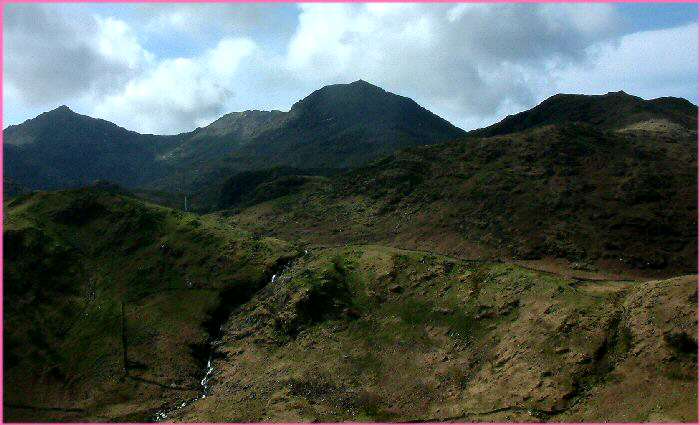 Gwynant Pass: South side of Snowden, April 2005