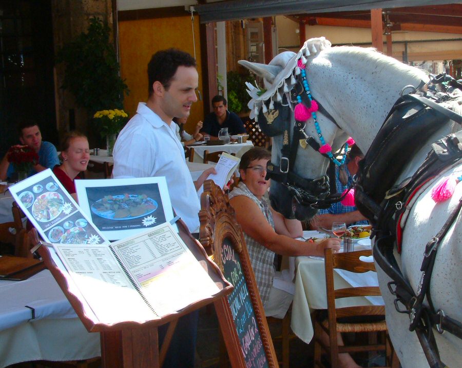 Chania: Giorgious stops at Monastiri Taverna